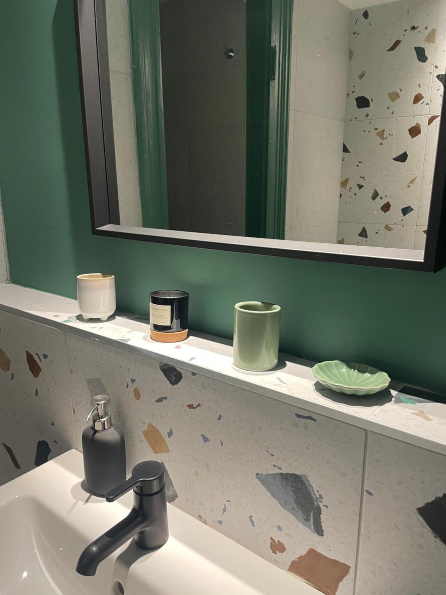 Apartment Mirror *